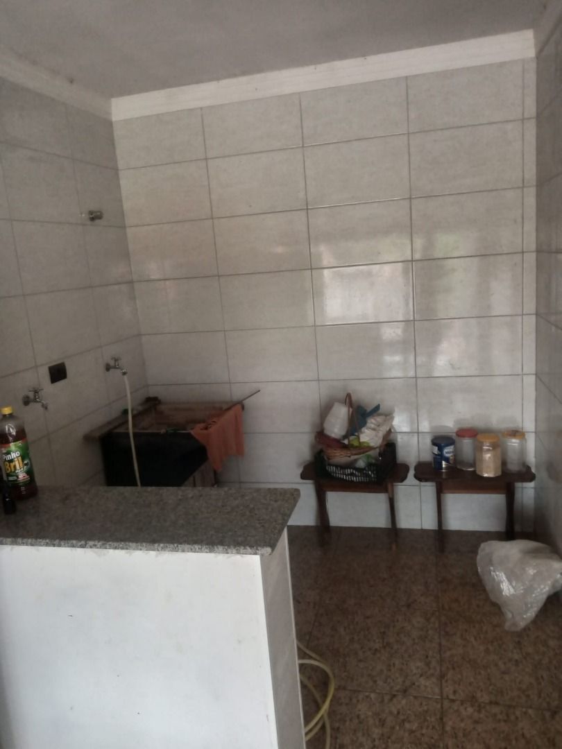 Chácara à venda com 2 quartos, 180m² - Foto 9