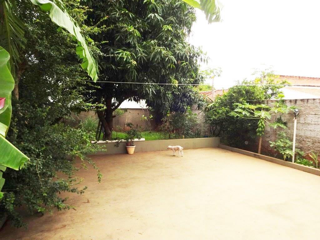 Casa à venda com 4 quartos, 240m² - Foto 14