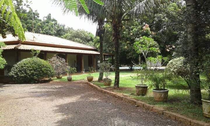 Chácara à venda com 3 quartos, 350m² - Foto 1