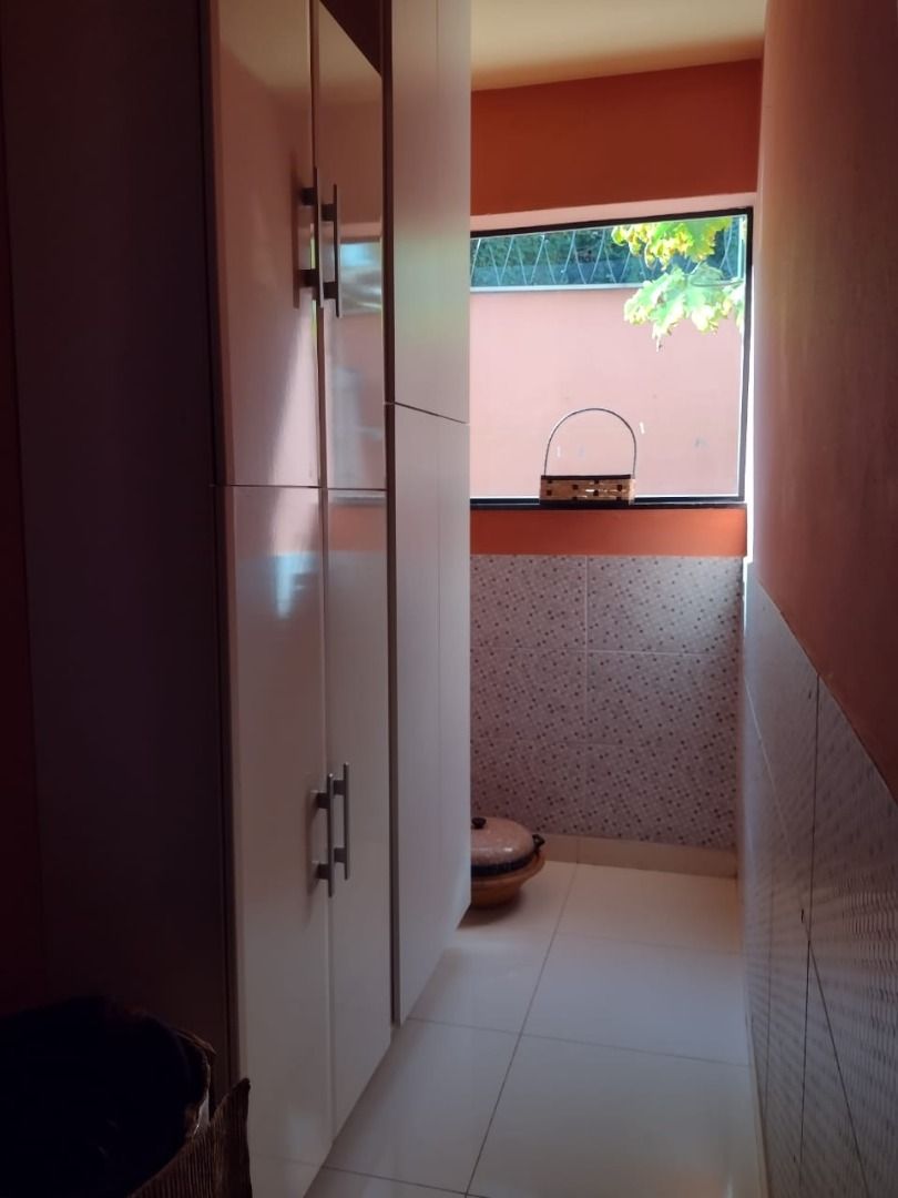 Casa à venda com 3 quartos, 233m² - Foto 15