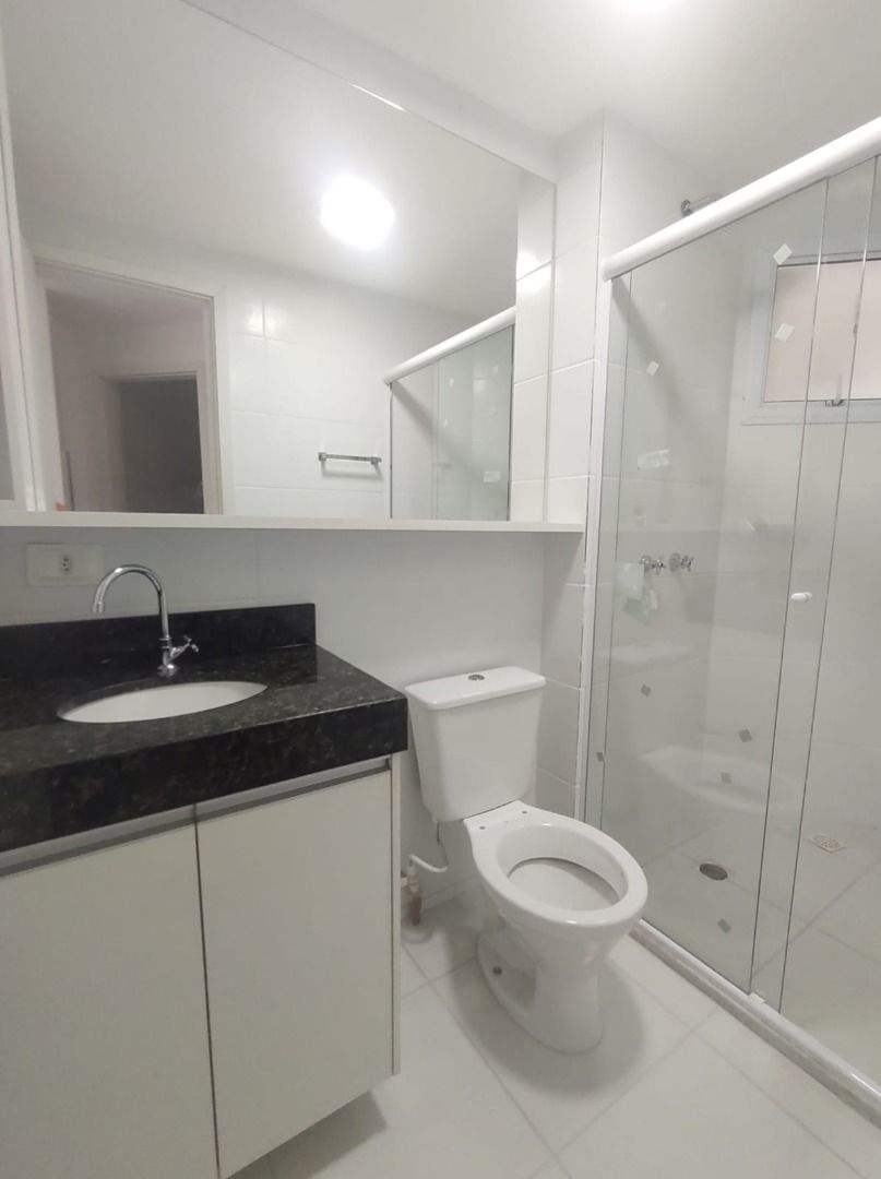 Apartamento à venda com 2 quartos, 62m² - Foto 2