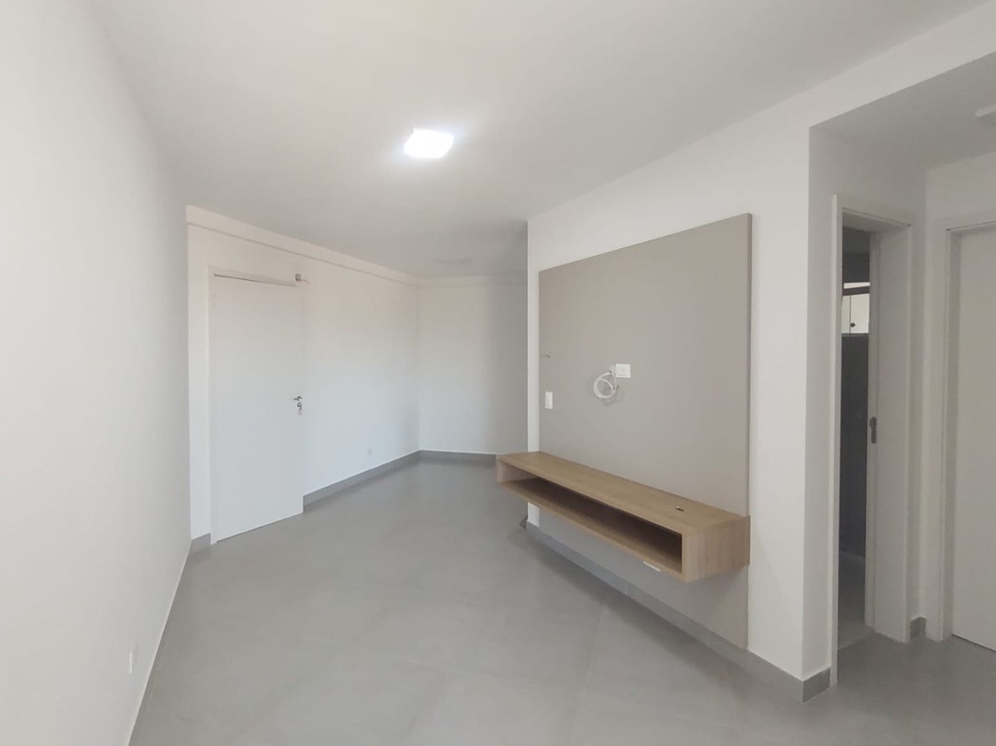 Apartamento à venda com 2 quartos, 62m² - Foto 3