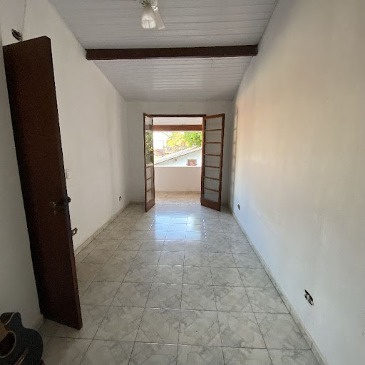 Casa à venda com 4 quartos, 144m² - Foto 9