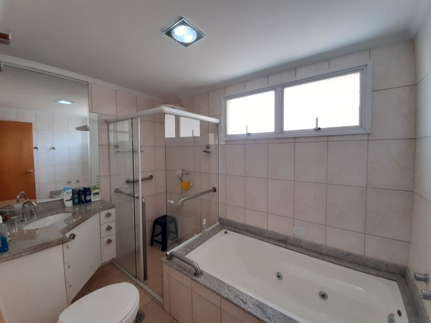 Apartamento à venda com 3 quartos, 146m² - Foto 6