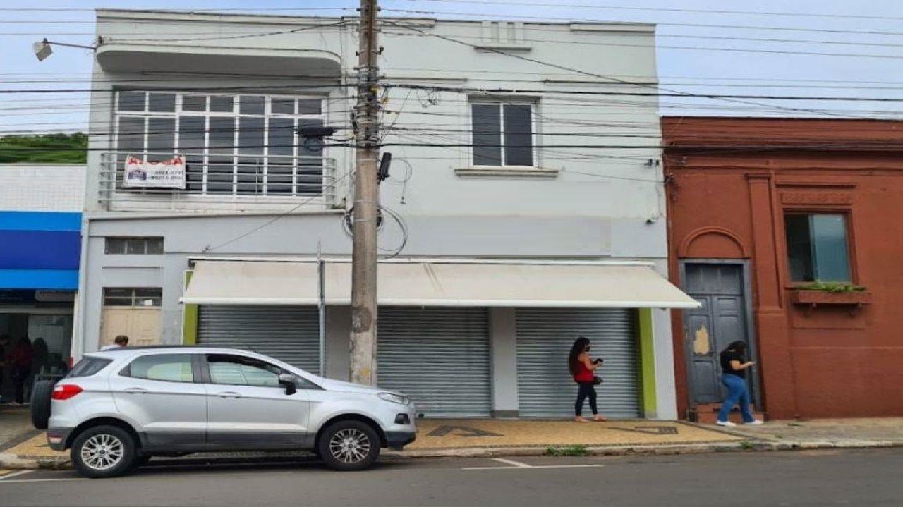 Casa Comercial à venda com 3 quartos, 267m² - Foto 1