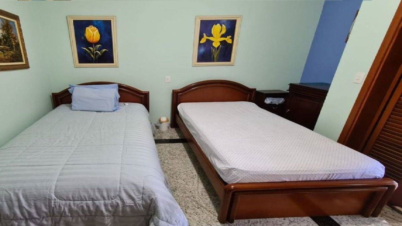 Casa de Condomínio à venda com 4 quartos, 400m² - Foto 11