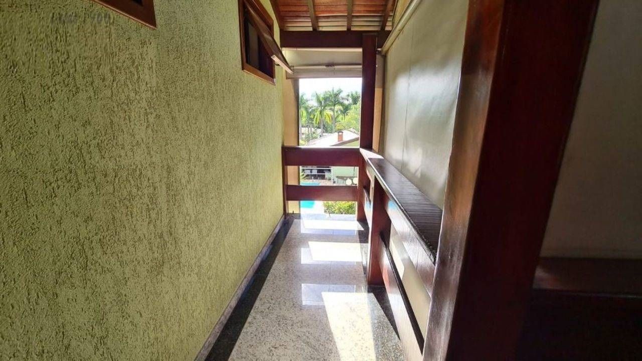 Casa de Condomínio à venda com 4 quartos, 400m² - Foto 25