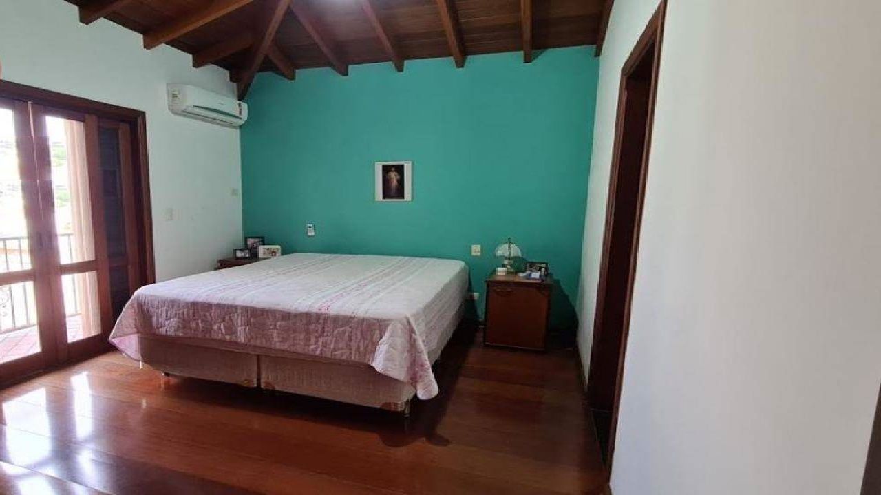 Casa de Condomínio à venda com 3 quartos, 238m² - Foto 11