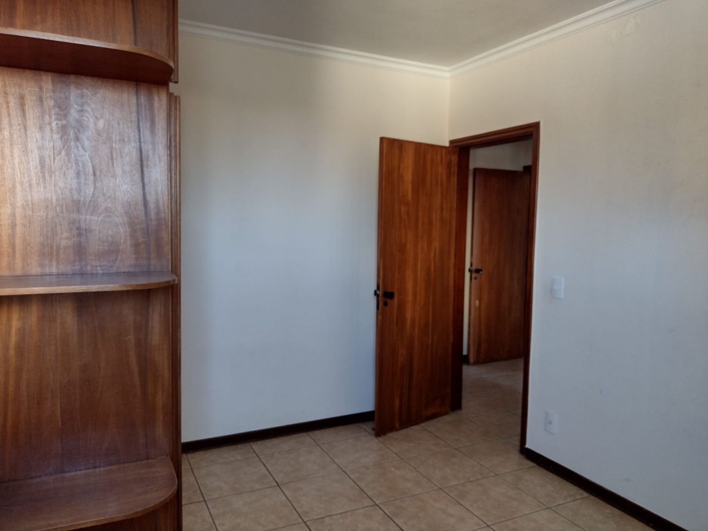 Apartamento à venda com 4 quartos, 127m² - Foto 8