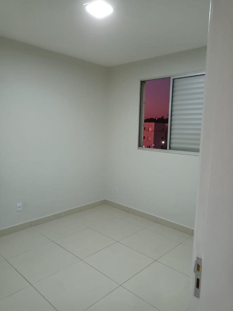 Apartamento à venda com 2 quartos, 45m² - Foto 2