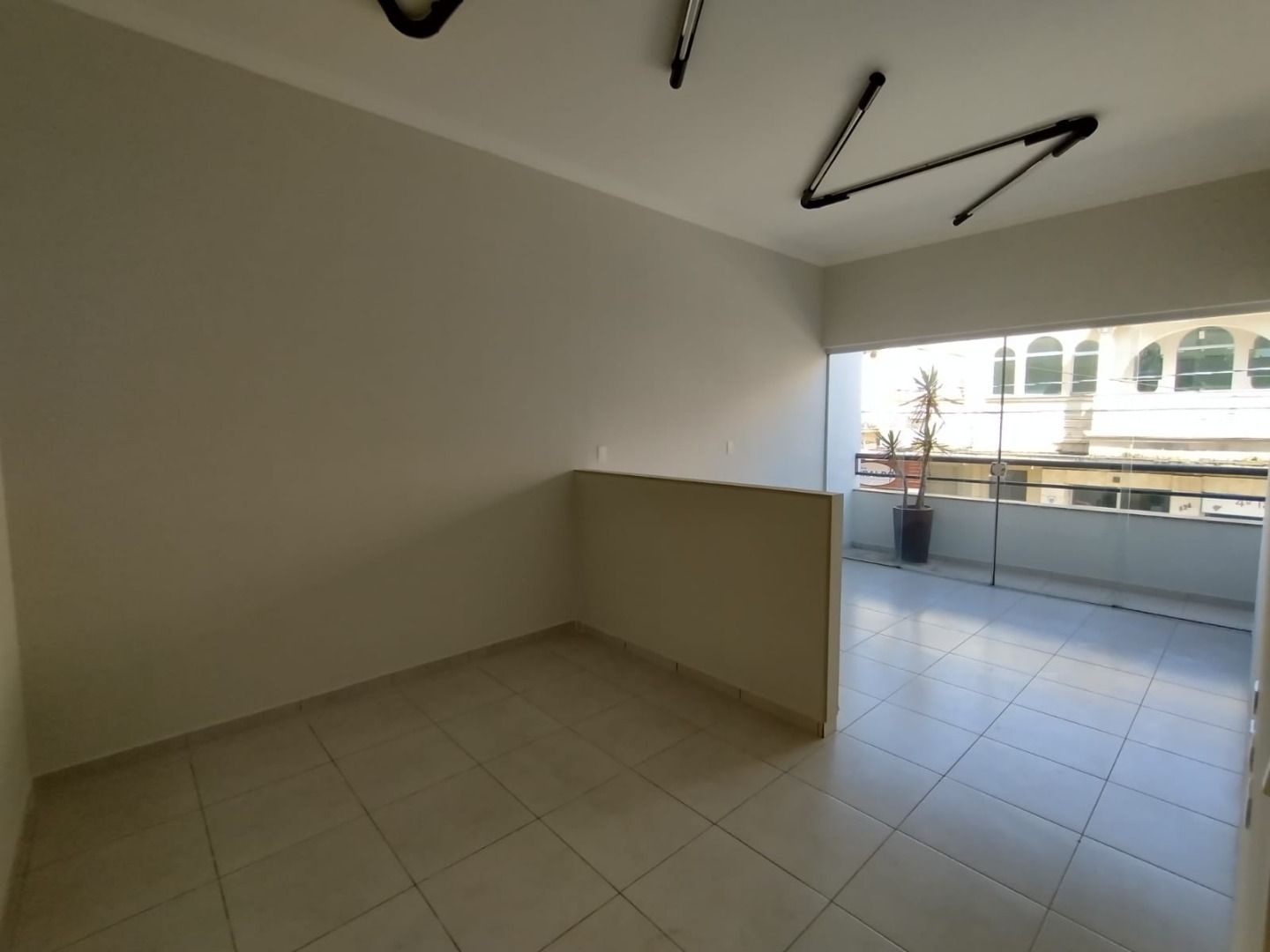 Conjunto Comercial-Sala para alugar, 79m² - Foto 1