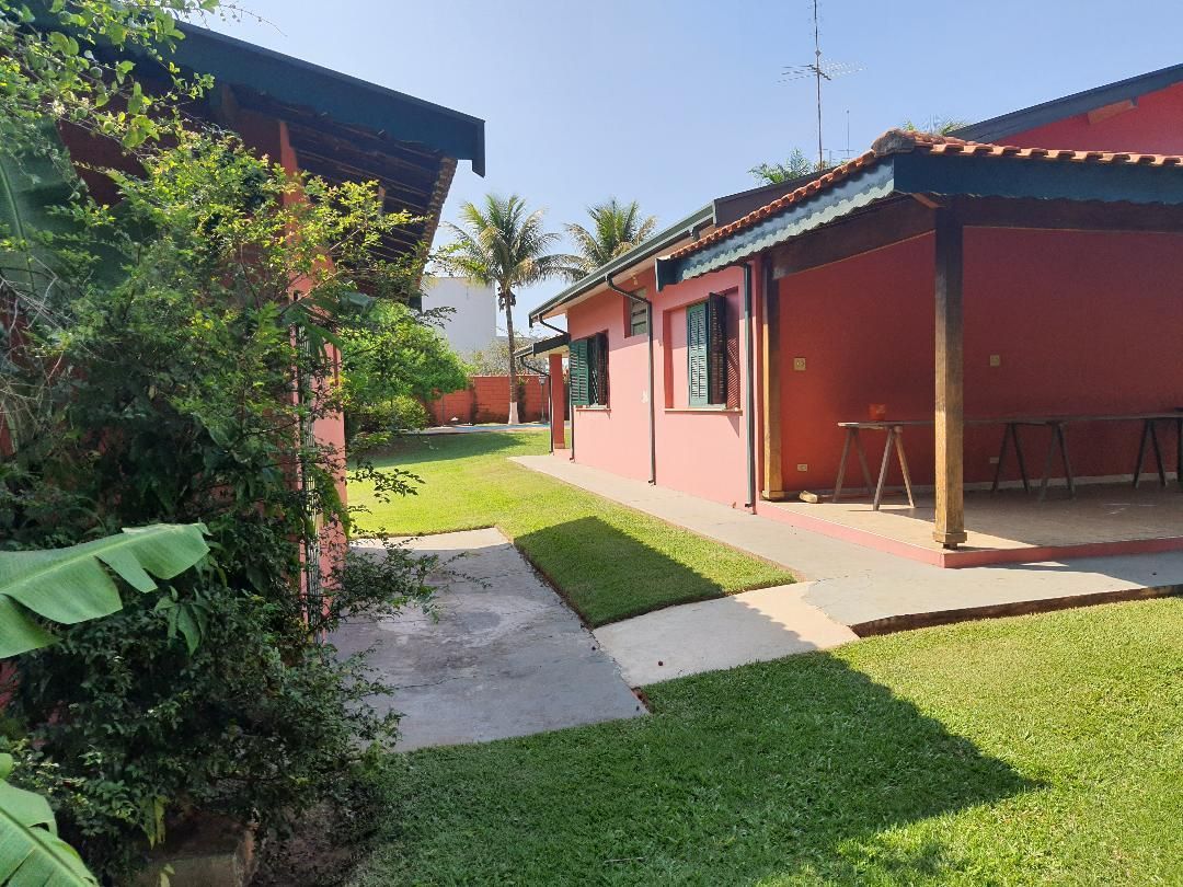 Chácara à venda com 4 quartos, 194m² - Foto 4