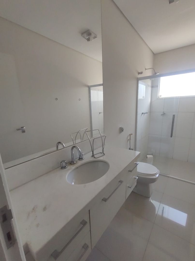 Casa de Condomínio à venda e aluguel com 4 quartos, 330m² - Foto 14