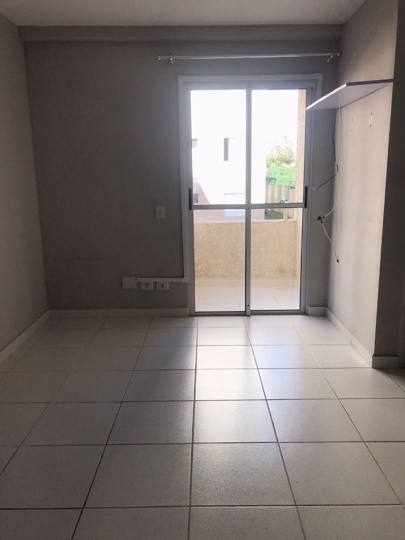 Apartamento à venda com 2 quartos, 55m² - Foto 3