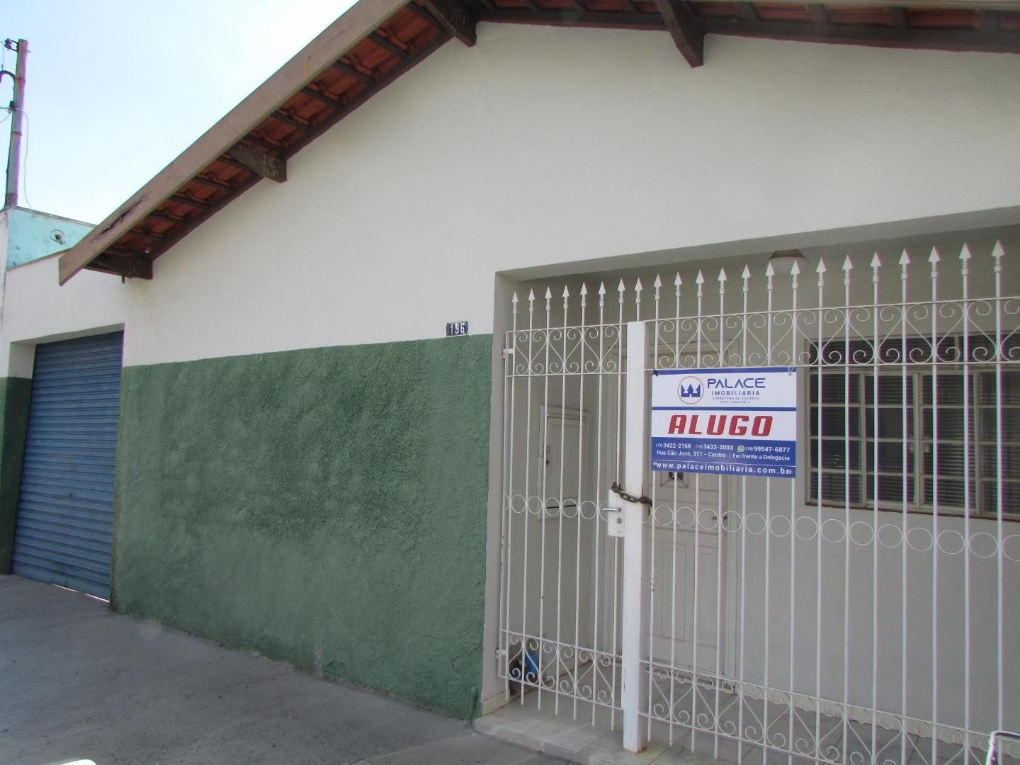 Casa para alugar com 2 quartos, 80m² - Foto 1