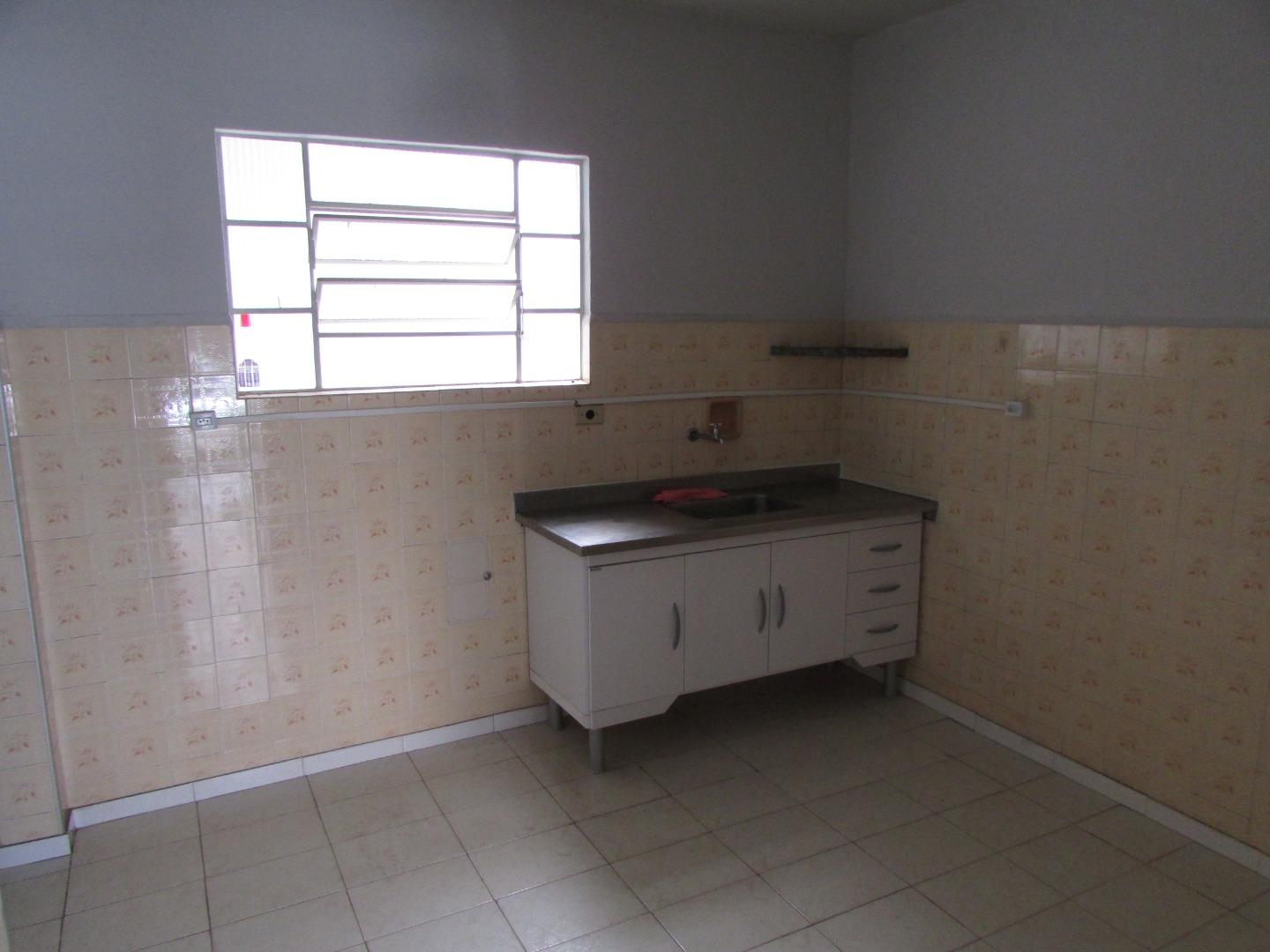 Casa para alugar com 2 quartos, 80m² - Foto 5