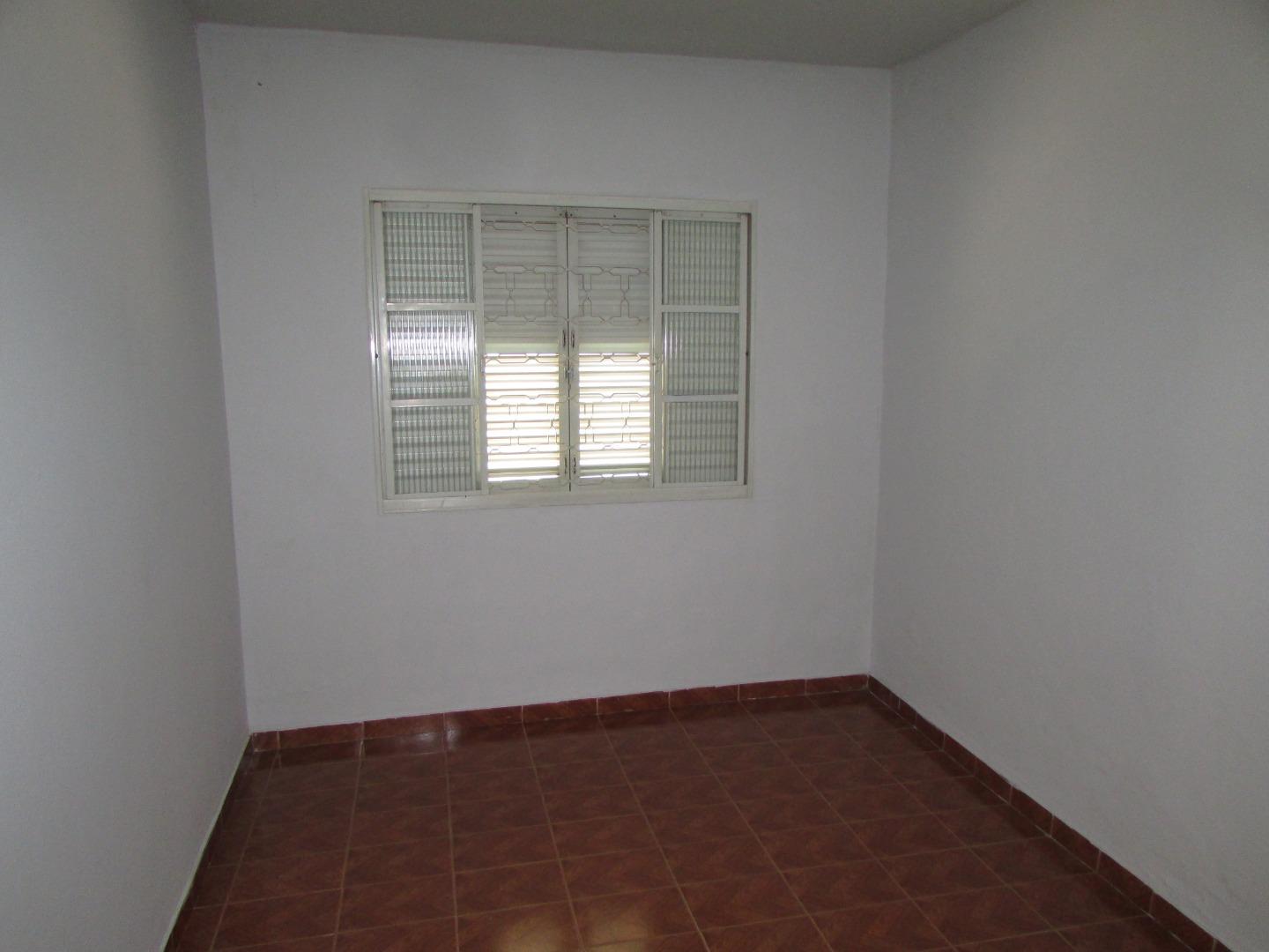 Casa para alugar com 2 quartos, 80m² - Foto 6