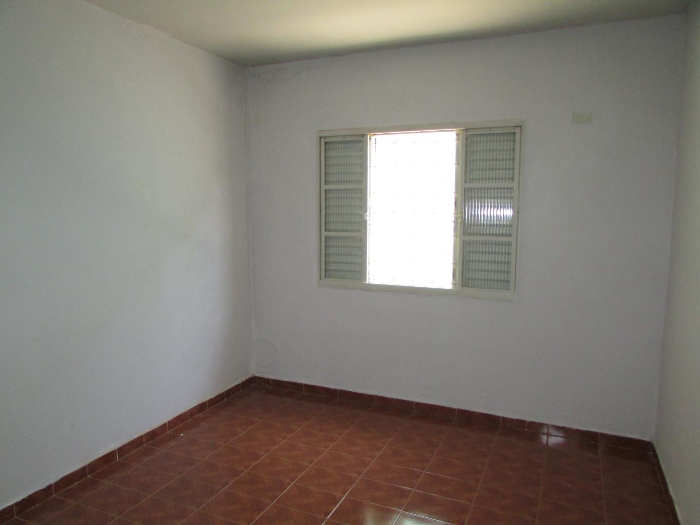 Casa para alugar com 2 quartos, 80m² - Foto 7