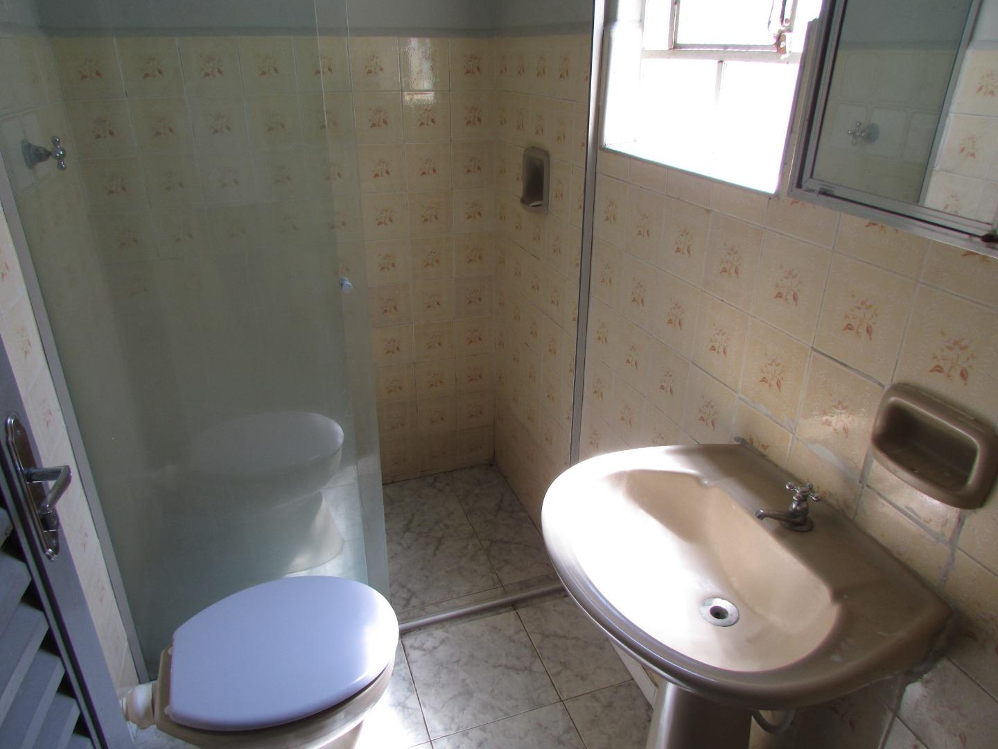 Casa para alugar com 2 quartos, 80m² - Foto 8