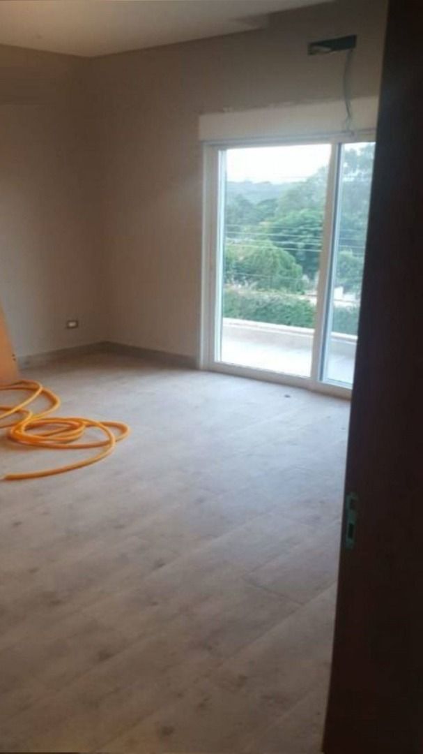 Casa à venda com 4 quartos, 313m² - Foto 4