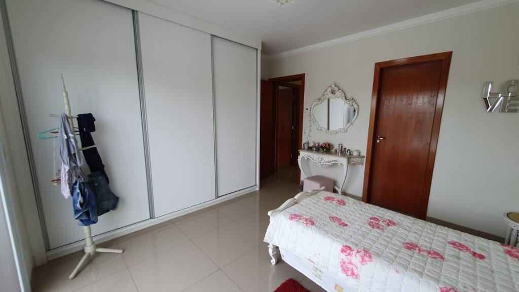 Casa de Condomínio à venda com 6 quartos, 480m² - Foto 18