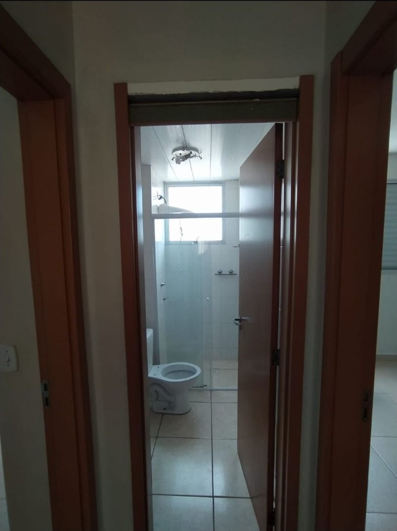 Apartamento à venda com 2 quartos, 46m² - Foto 4