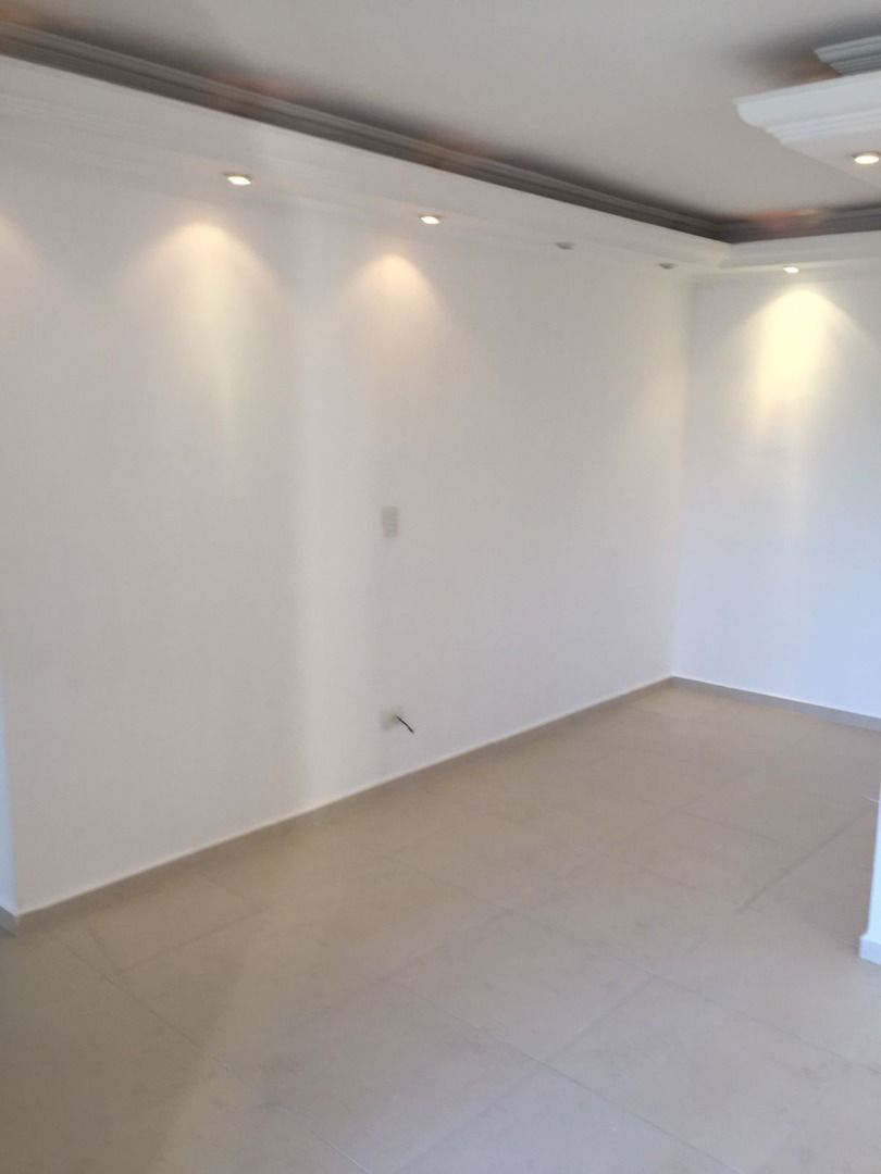 Apartamento à venda com 2 quartos, 57m² - Foto 4