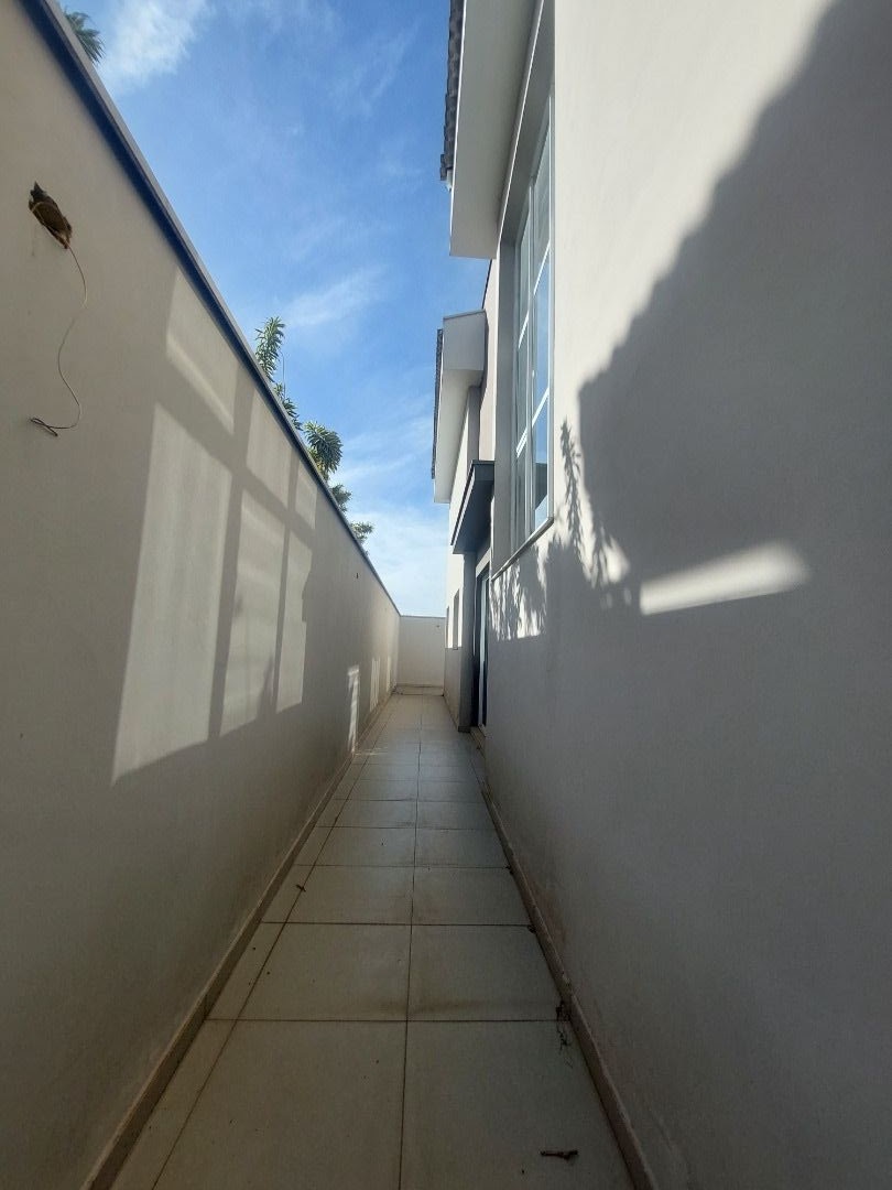 Casa de Condomínio à venda com 3 quartos, 290m² - Foto 25