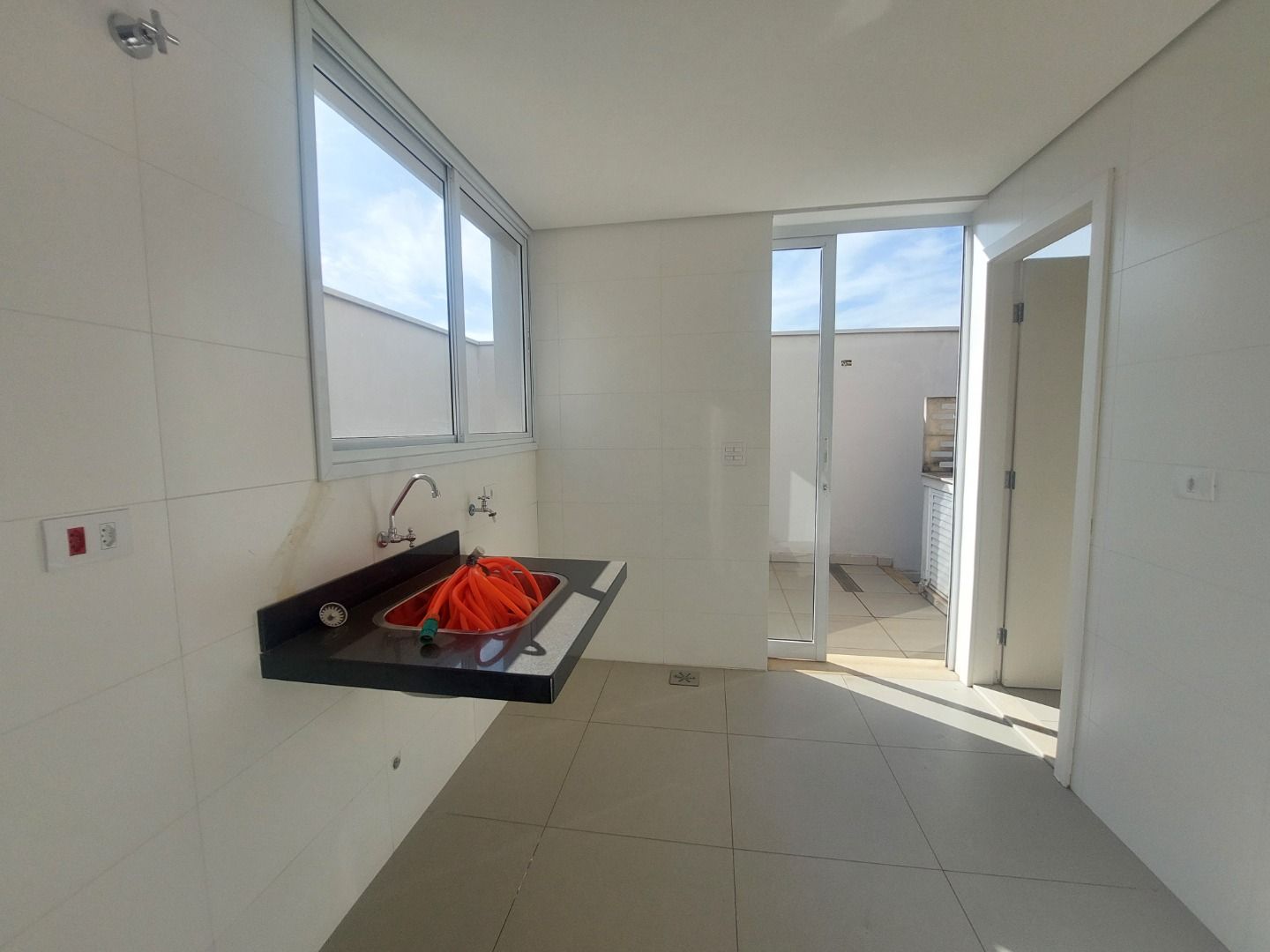 Casa de Condomínio à venda com 3 quartos, 290m² - Foto 27