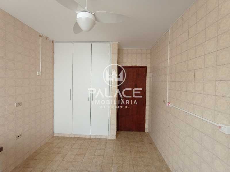 Casa para alugar com 3 quartos, 200m² - Foto 9