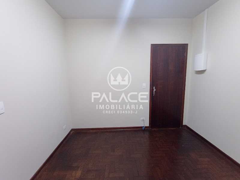 Casa para alugar com 3 quartos, 200m² - Foto 12