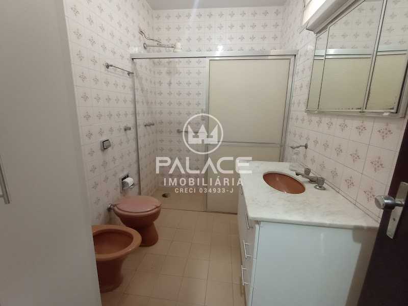 Casa para alugar com 3 quartos, 200m² - Foto 13