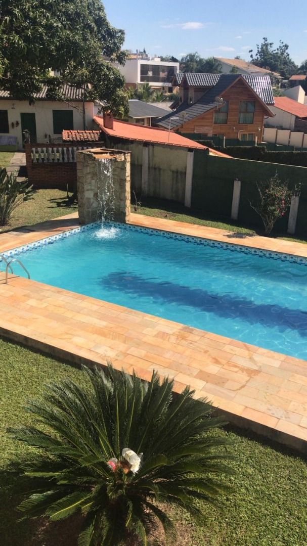 Chácara à venda com 5 quartos, 350m² - Foto 3