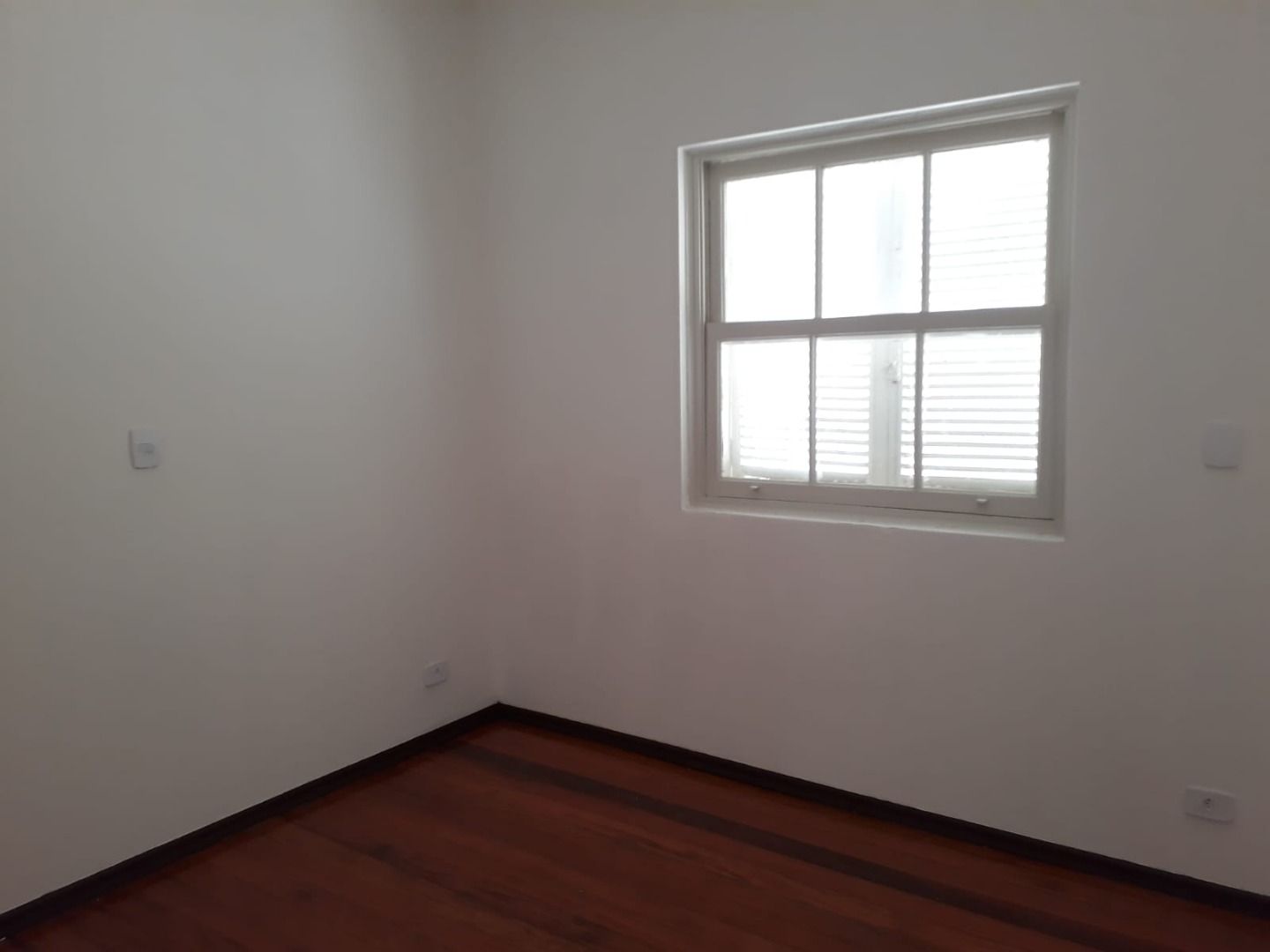 Casa para alugar com 4 quartos, 300m² - Foto 20