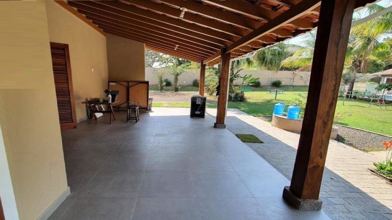 Chácara à venda com 7 quartos, 300m² - Foto 10