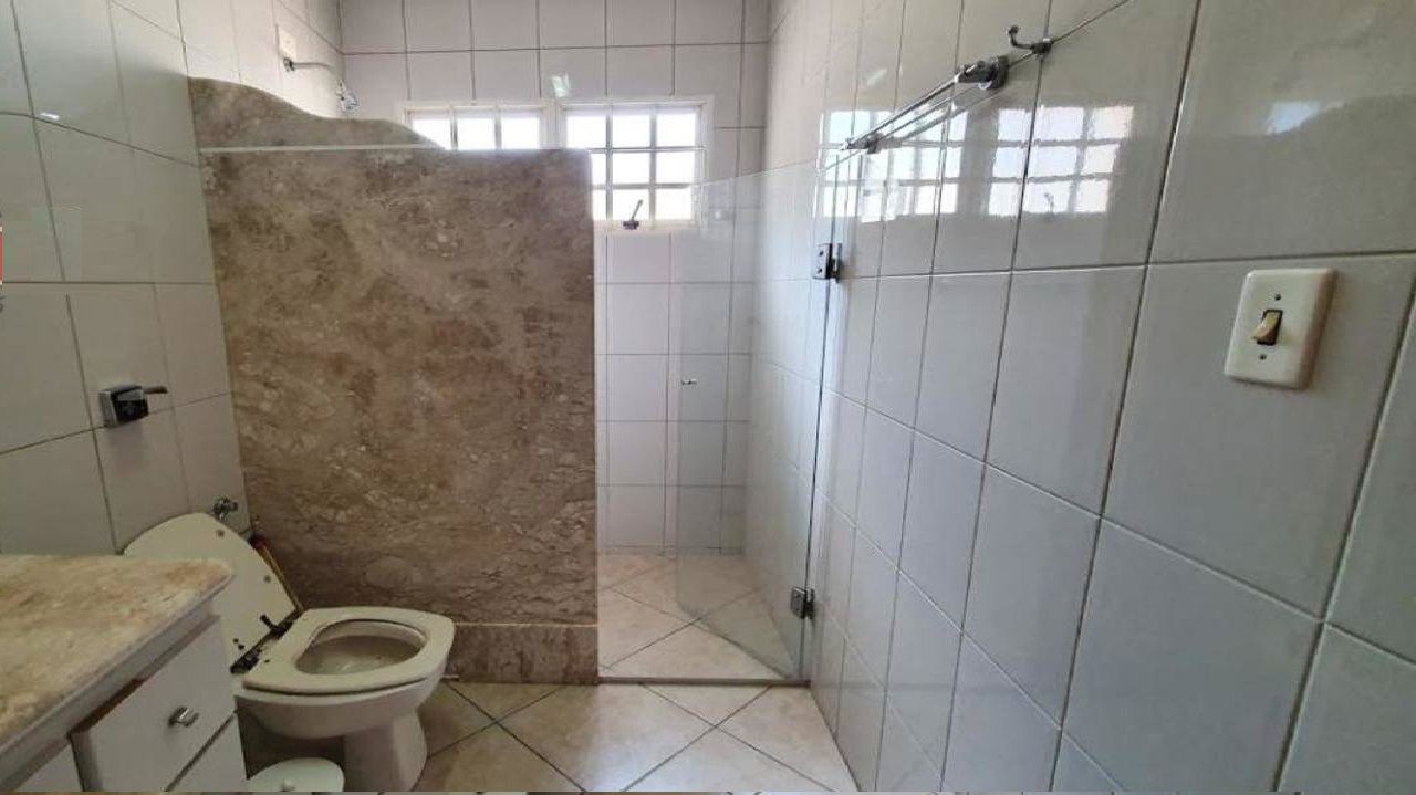 Chácara à venda com 5 quartos, 380m² - Foto 17