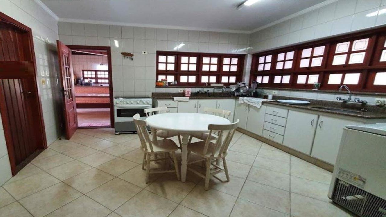 Chácara à venda com 5 quartos, 380m² - Foto 7