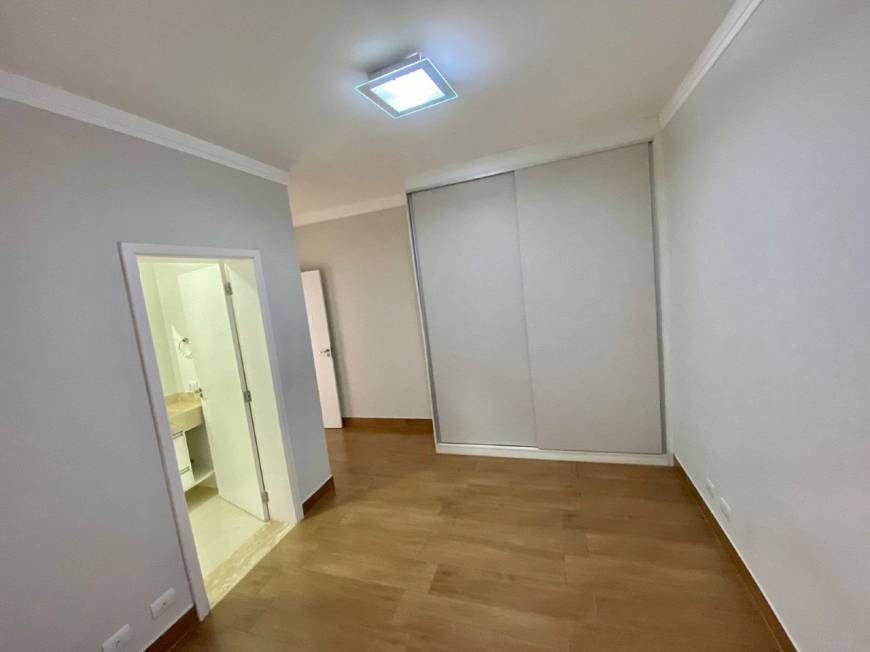 Casa à venda com 3 quartos, 200m² - Foto 19