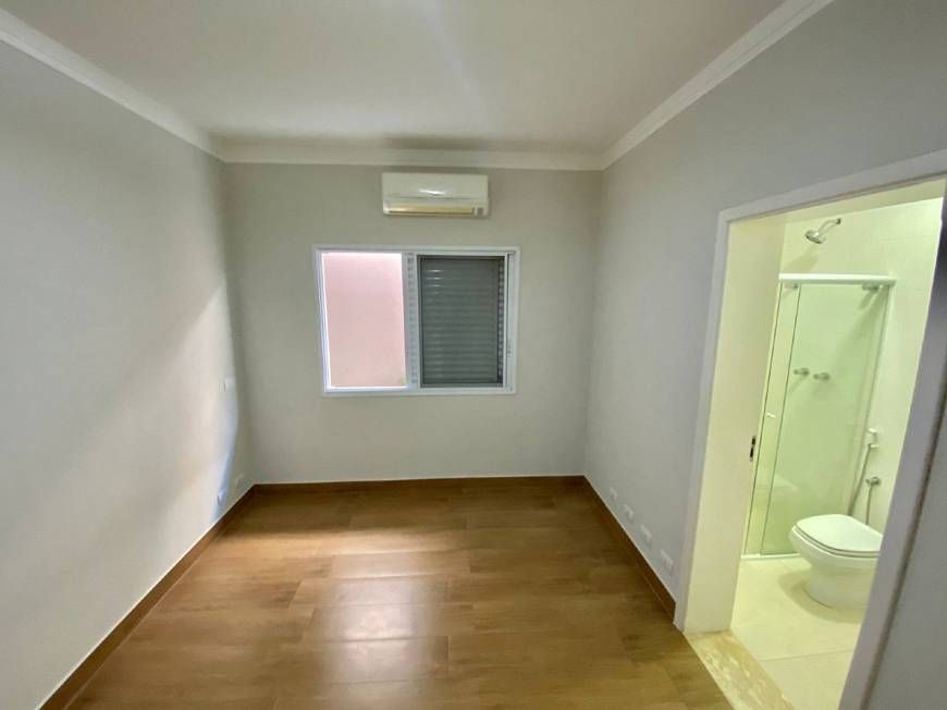 Casa à venda com 3 quartos, 200m² - Foto 7