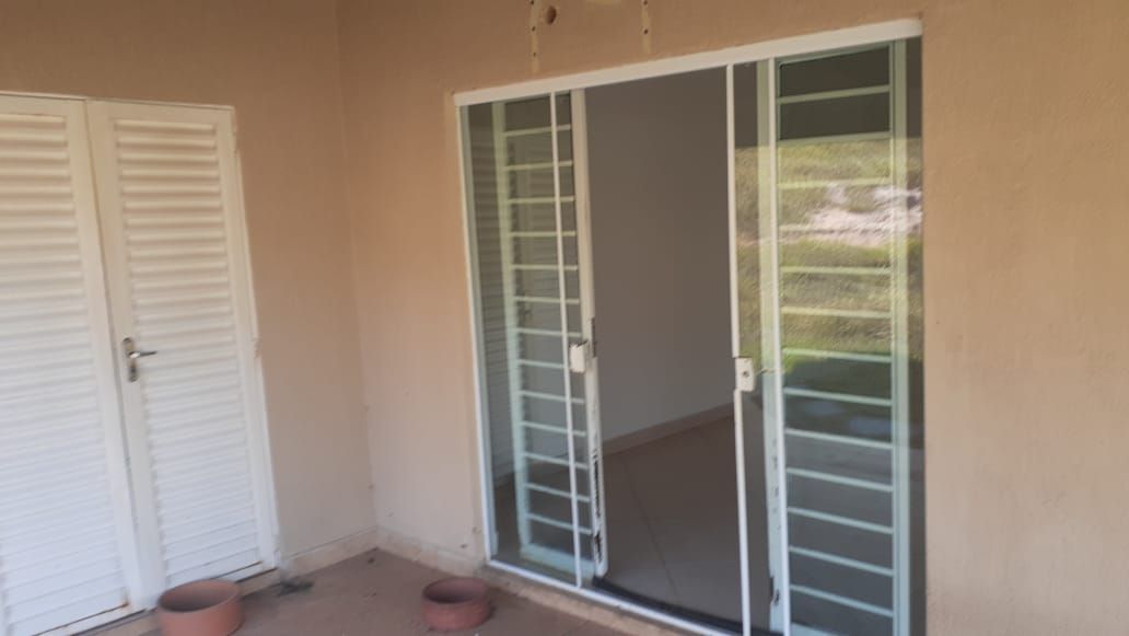 Chácara à venda com 3 quartos, 197m² - Foto 11