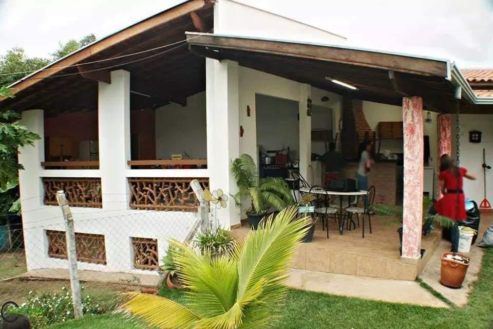 Chácara à venda com 5 quartos, 250m² - Foto 2