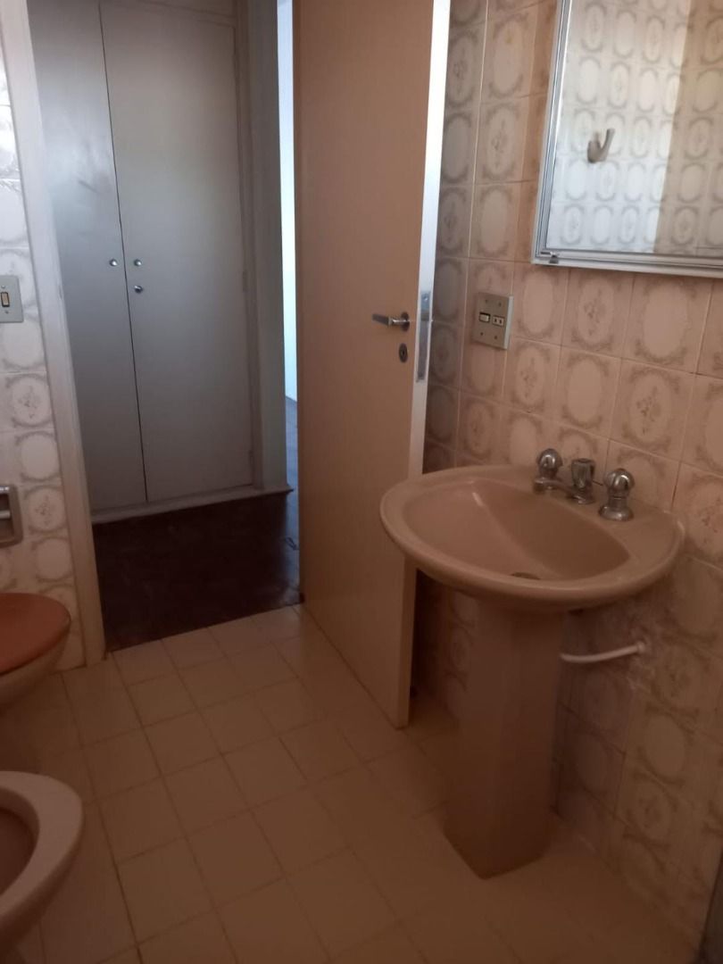 Apartamento à venda com 3 quartos, 131m² - Foto 11