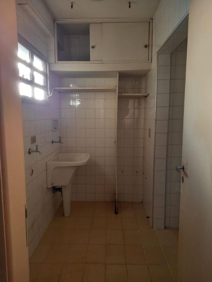 Apartamento à venda com 3 quartos, 131m² - Foto 15