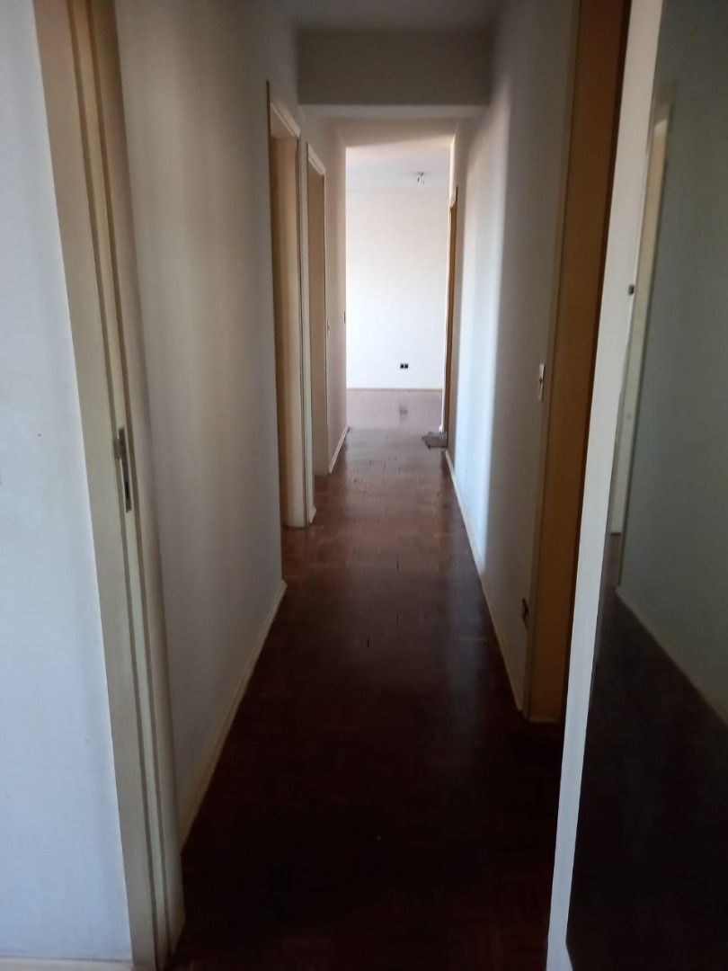 Apartamento à venda com 3 quartos, 131m² - Foto 4