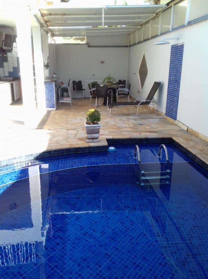 Casa à venda com 3 quartos, 300m² - Foto 13