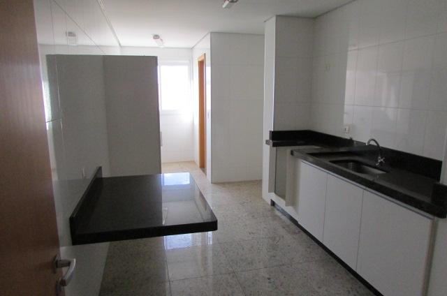 Apartamento à venda com 3 quartos, 109m² - Foto 2