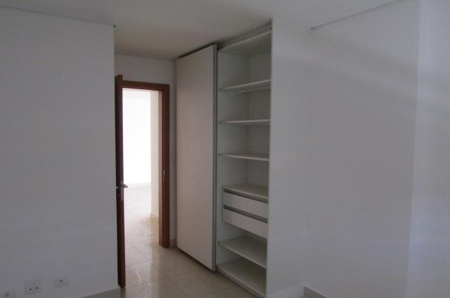 Apartamento à venda com 3 quartos, 109m² - Foto 9