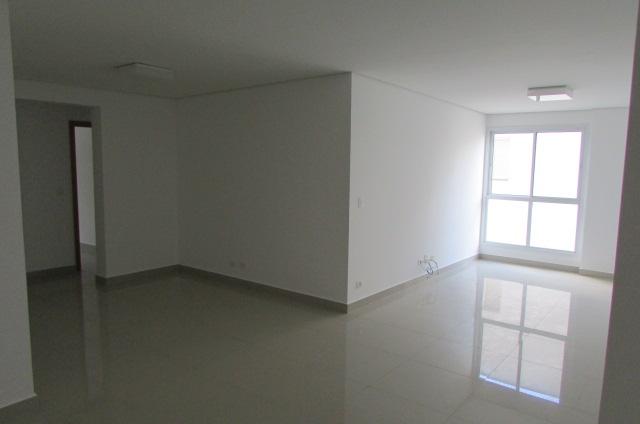 Apartamento à venda com 3 quartos, 109m² - Foto 3