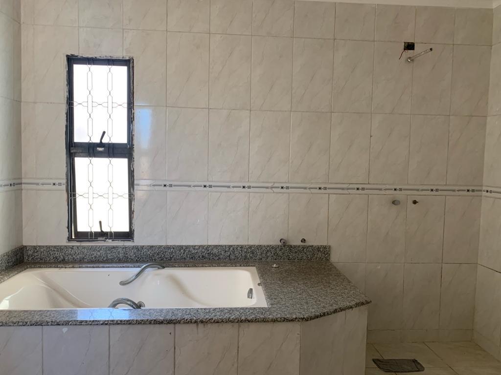 Casa à venda com 3 quartos, 100m² - Foto 15