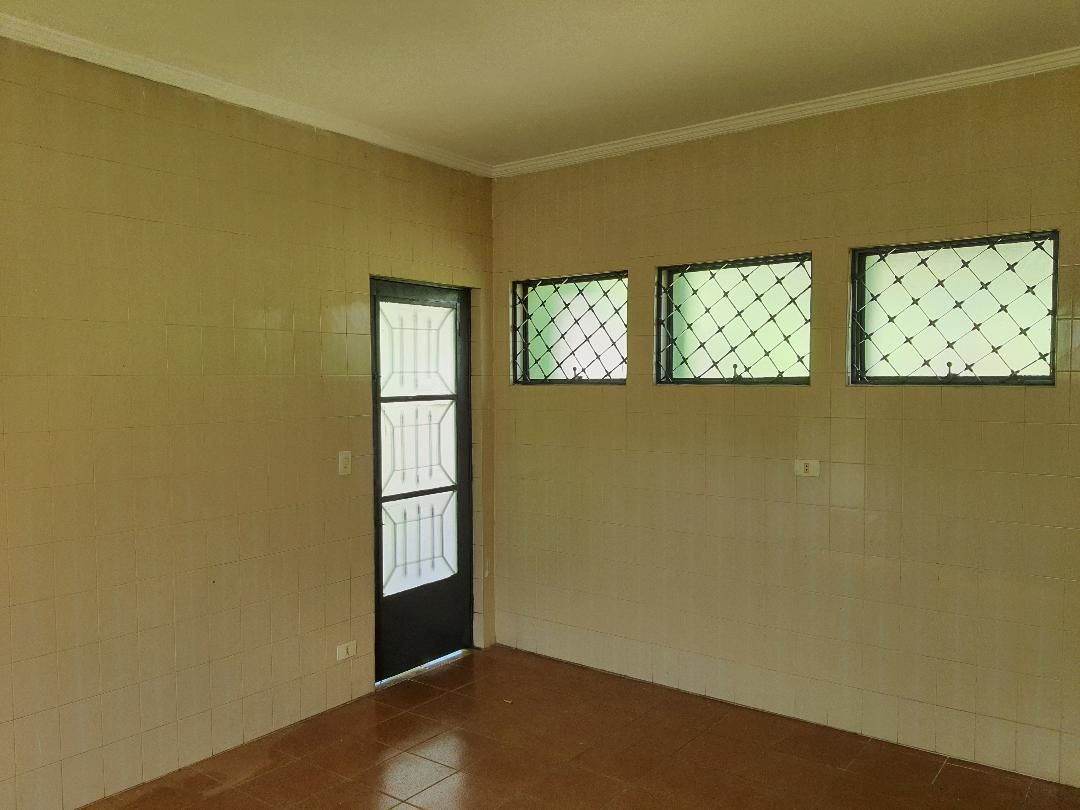 Casa à venda com 3 quartos, 180m² - Foto 3